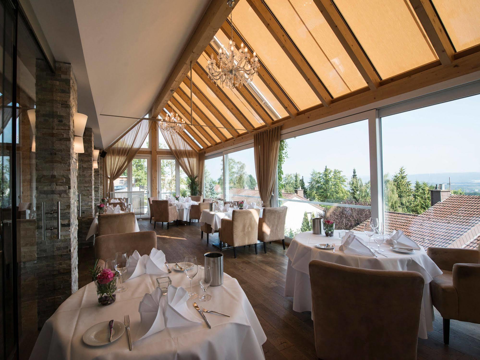 Design-Konferenzhotel & Restaurant Steinernes Schweinchen Kassel Eksteriør bilde